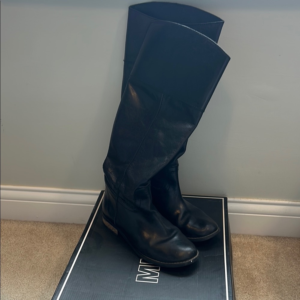 Black Knee-High Leather Boots